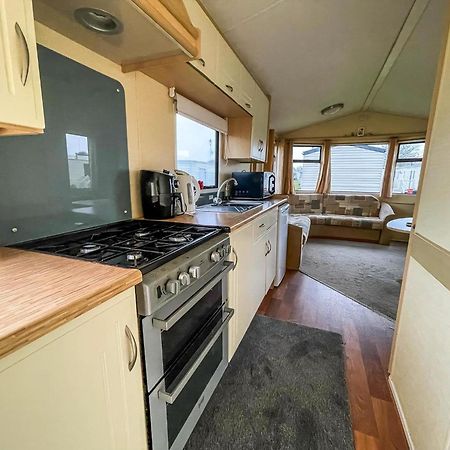 Brilliant 6 Berth Caravan Nearby Scratby Beach, Norfolk Ref 43081B Buitenkant foto